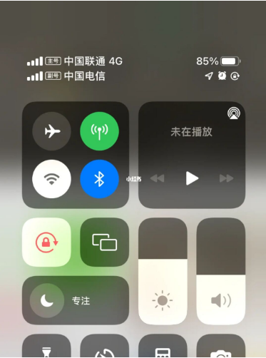 黎平苹果手机维修分享iPhone双卡信号解决办法 